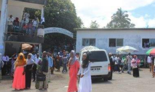jeune-comores.png