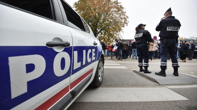 un-policier-tue-au-moins-trois-personnes-avant-de-se-donner-la-mort.jpg