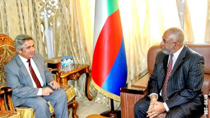 Azaliaddoumano.jpg