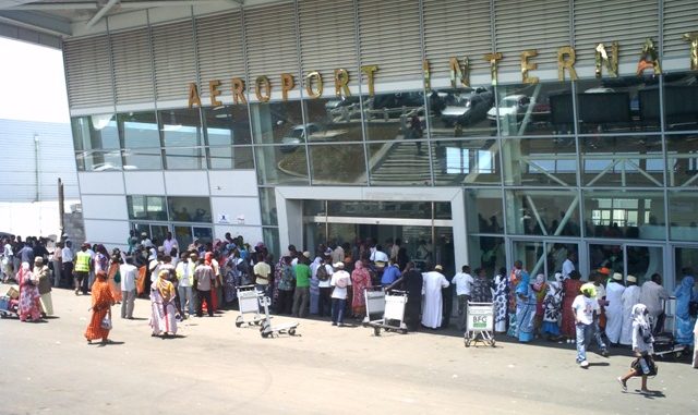 aeroport-de-Moroni-Hahaya.JPG