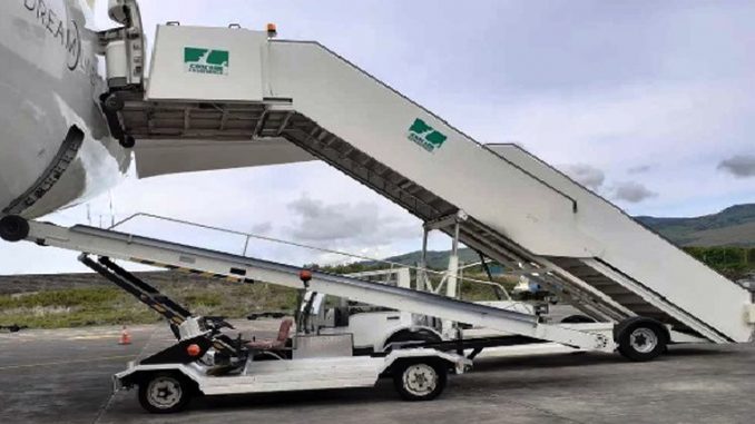 comair48.jpg