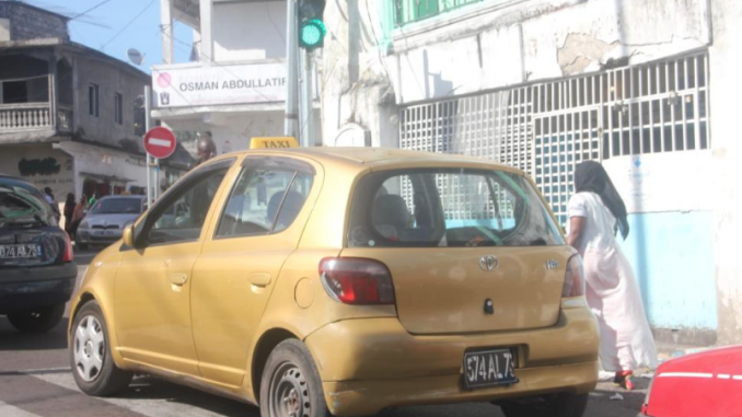 Taxi-Comores--678x381